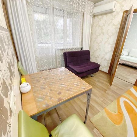 Apartments Ahmetova 4 21 Almaty Esterno foto