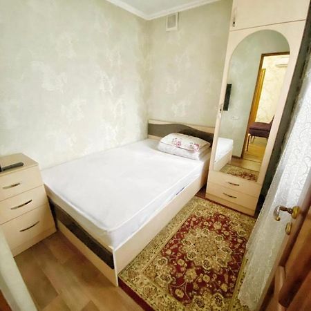 Apartments Ahmetova 4 21 Almaty Esterno foto
