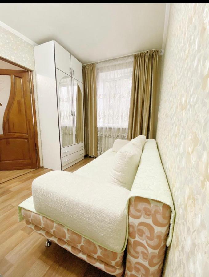 Apartments Ahmetova 4 21 Almaty Esterno foto